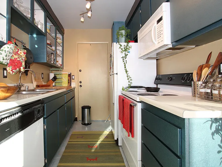 525 N Sycamore Ave — Photo 9