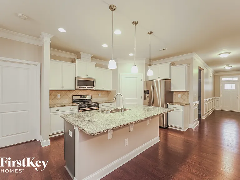 124 Ridgemont Ln — Photo 7