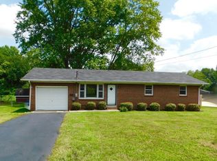 911 Oak St, Manchester, TN 37355