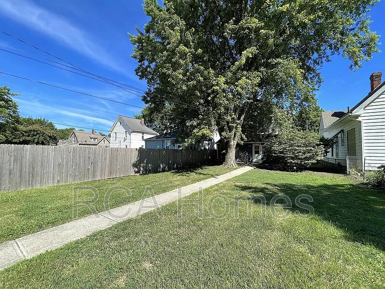 1603 Woodlawn Ave #B — Photo 13