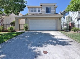 590 Birdsong St, Gilroy, CA 95020