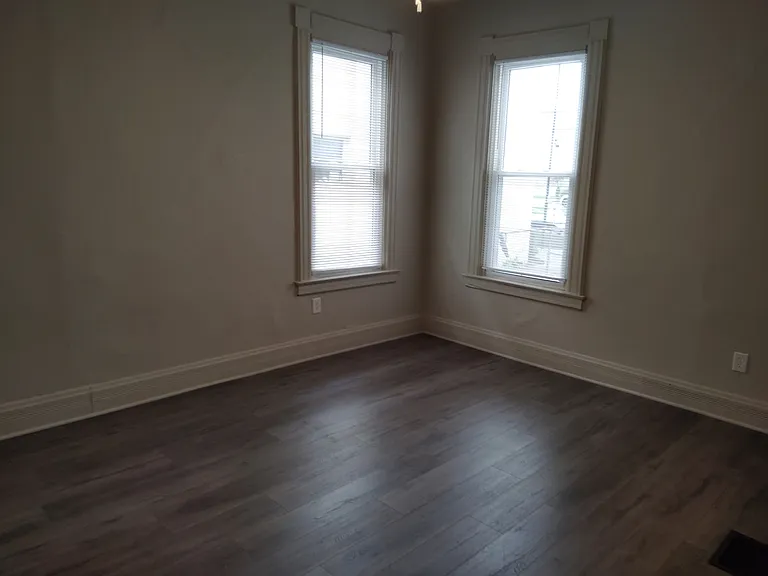 956 East Ave #4 — Photo 7