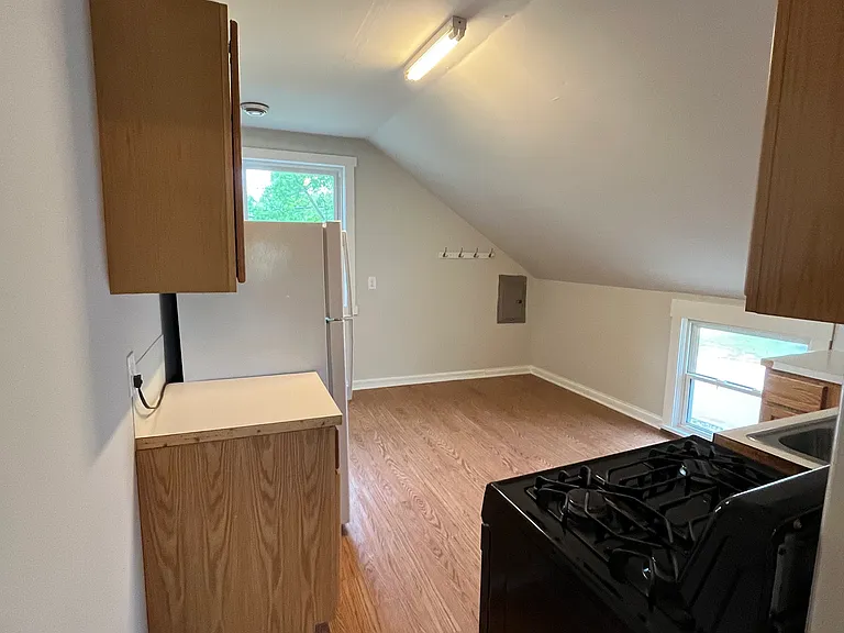 453 Mound St #2 — Photo 6