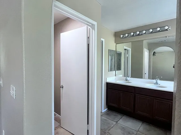 33405 Wallace Way — Photo 11