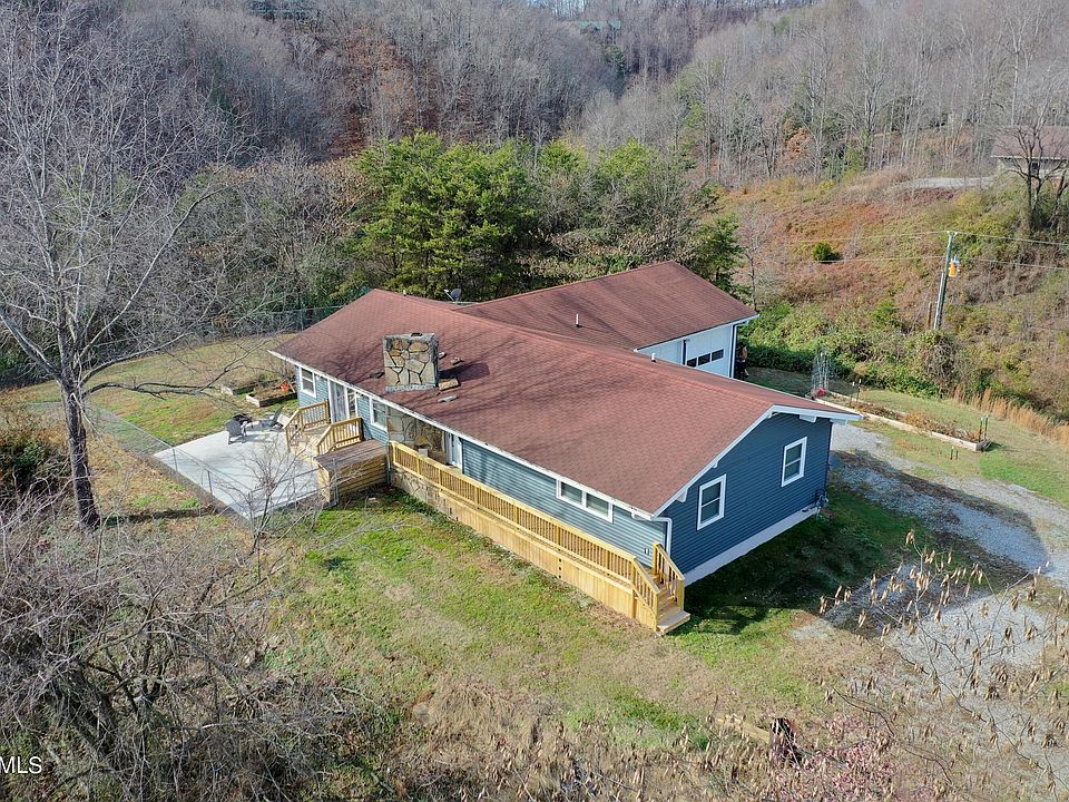 1st image of 2324 Goldrush Rd