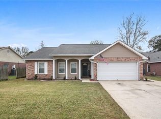 1422 Devonshire Dr, Slidell, LA 70461