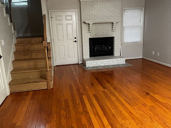 3rd image of 4324 Vista Dr