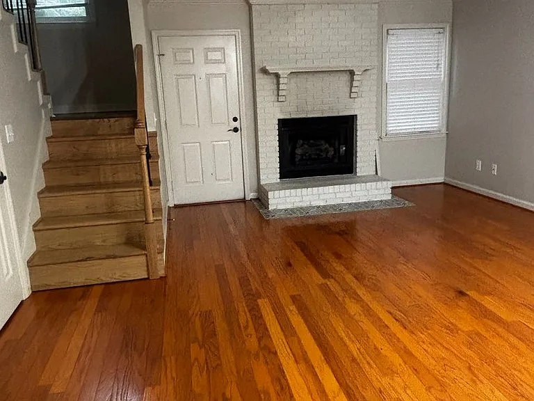 4324 Vista Dr — Photo 3