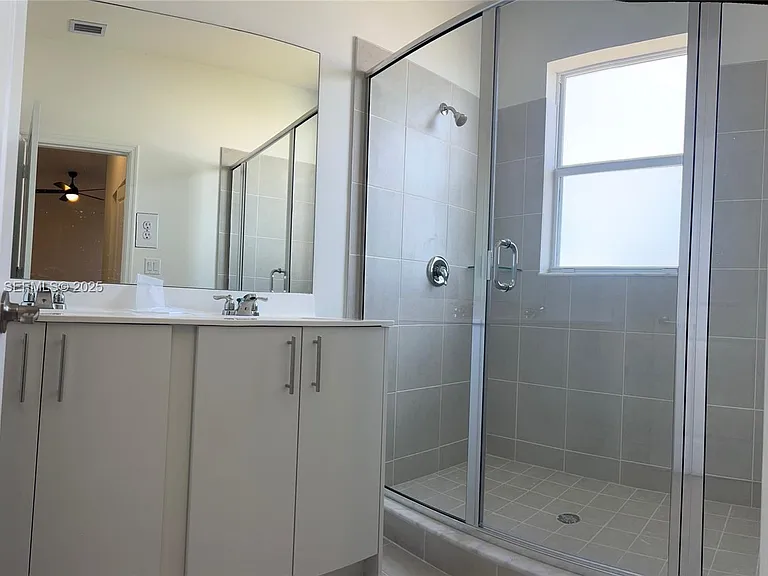 2651 SE 24th Dr #1 — Photo 11