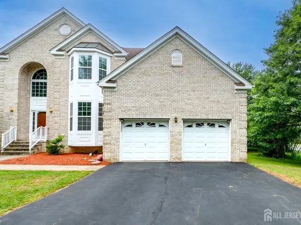 1473 Parillo Ct, North Brunswick, NJ 08902