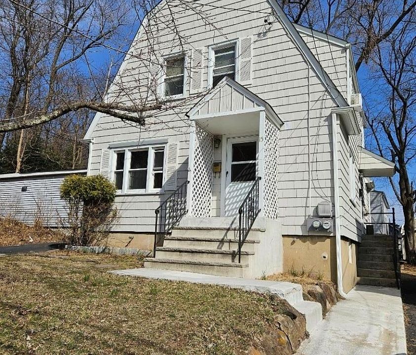 1st image of 15 Glennon Pl