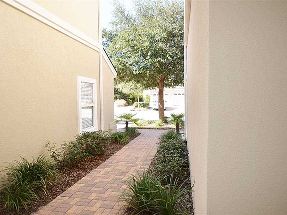 4th image of 1202 Makarios Dr