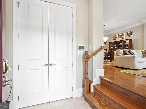 2nd image of 7818 Cadbury Ave