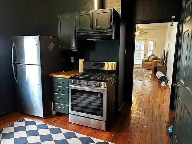 2 bed, 910 sqft, $1,650 — Photo 4