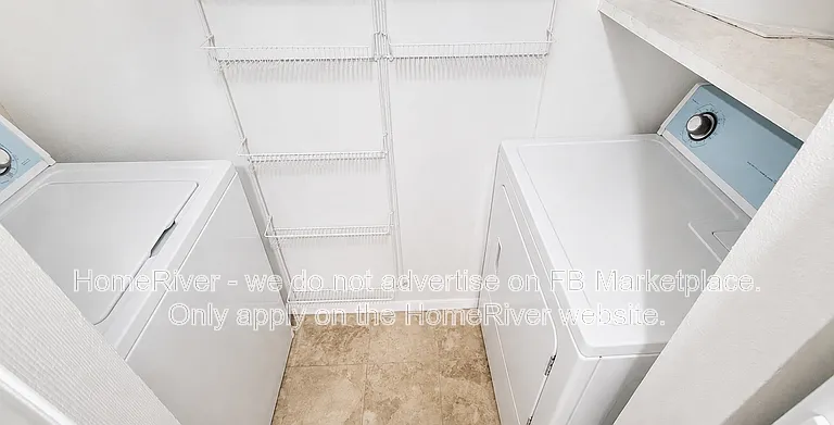6010 Laketree Ln #H — Photo 3