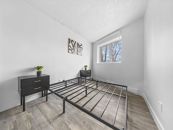 4th image of 1160 Merivale Rd