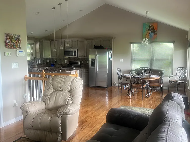 843 Sourwood Dr — Photo 6