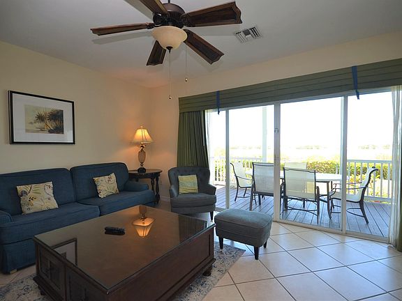 4th image of 2004 Marina Villa Dr