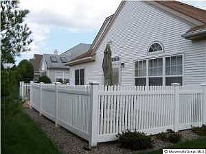 2nd image of 53 Drayton Rd