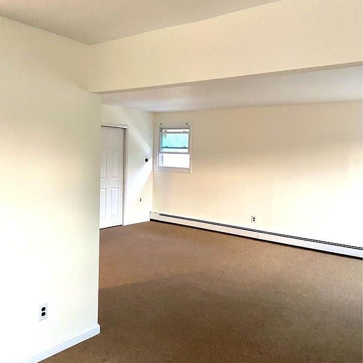 1st image of 7 4th Ave #2
