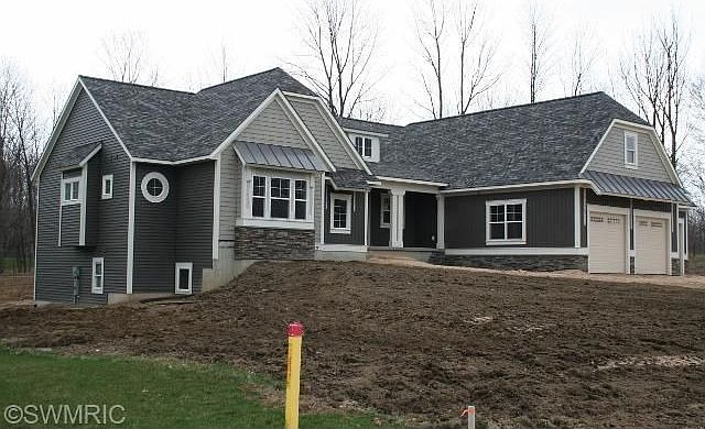 1st image of 575 Stonehenge Dr SW