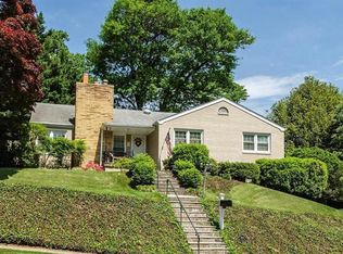 4605 26th St N, Arlington, VA 22207