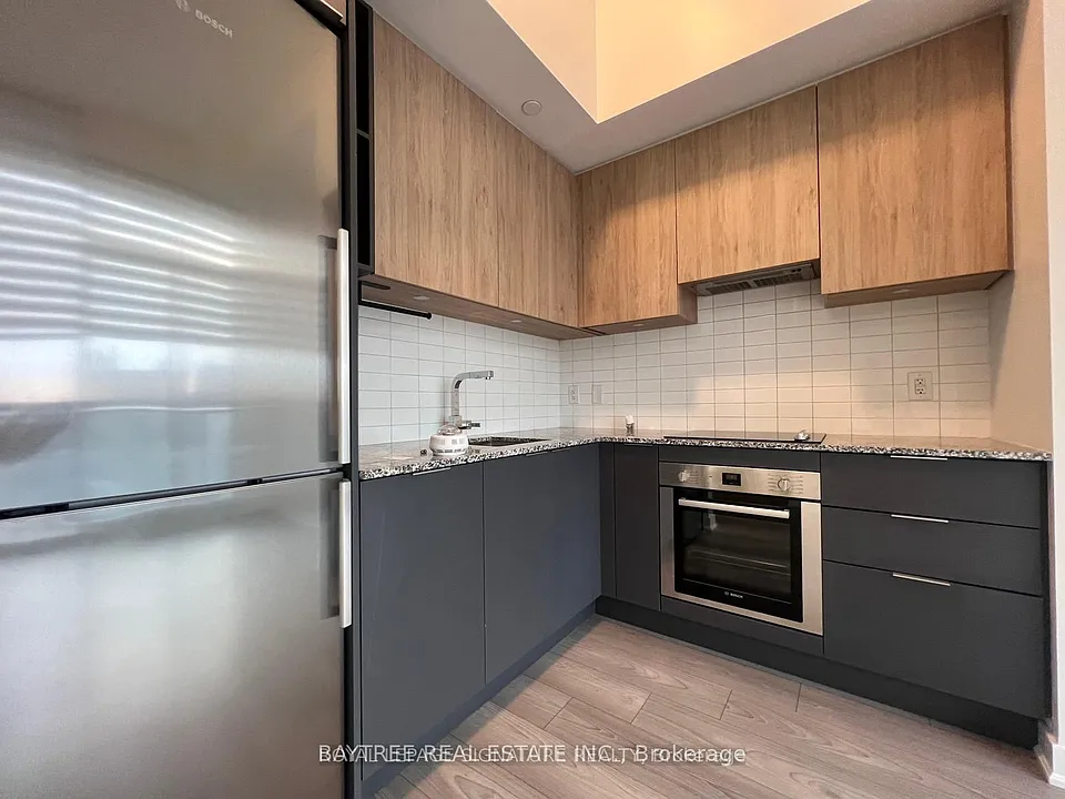 120 Parliament St #904