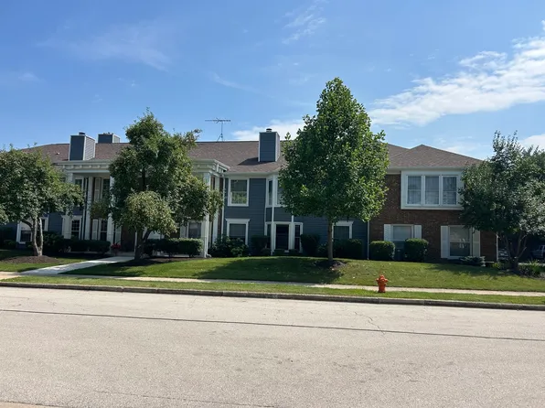 1134 Spring Garden Cir #48, Naperville, IL 60563