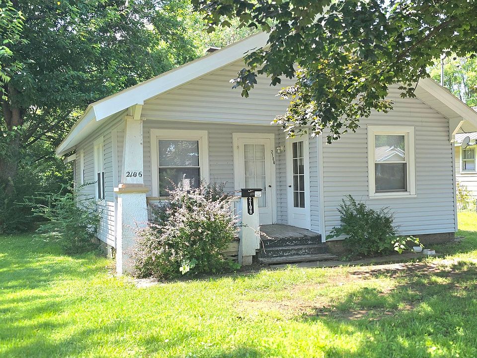 1st image of 2106 W Walnut St