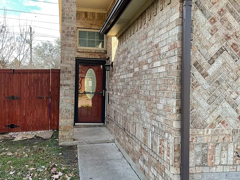 2917 Roxboro Rd — Photo 2