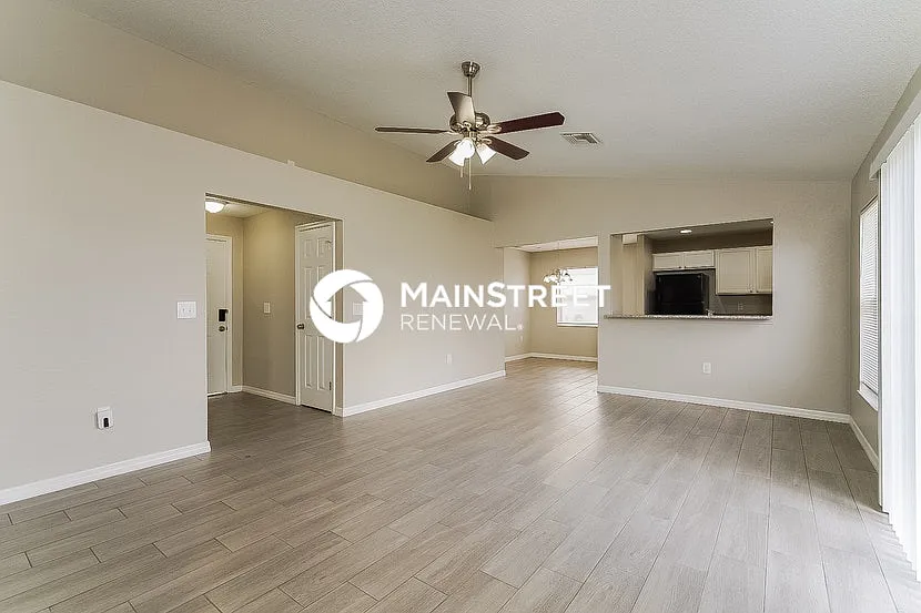 front view - 730 Sierra Cir