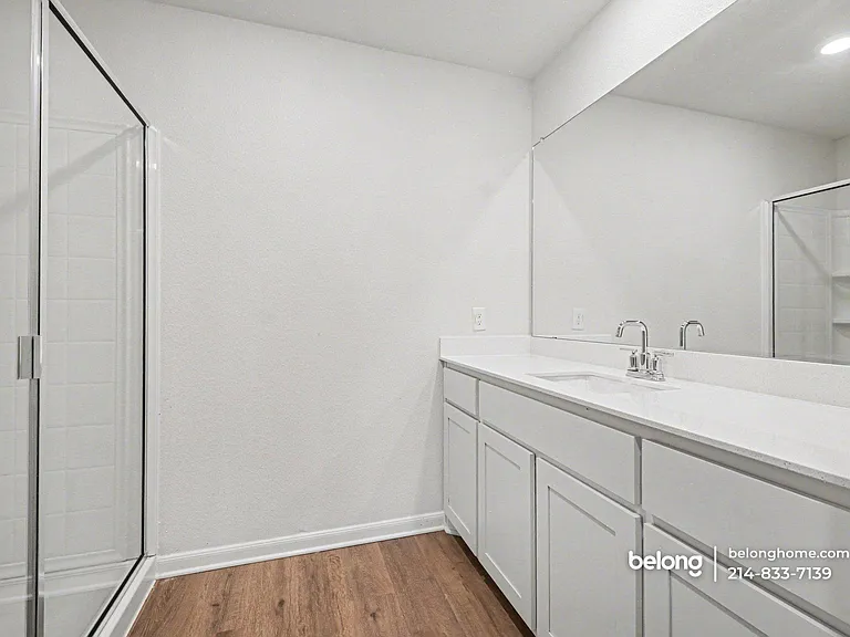 203 Marsh Ln — Photo 15