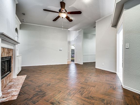 4th image of 1728 Lacy Ln