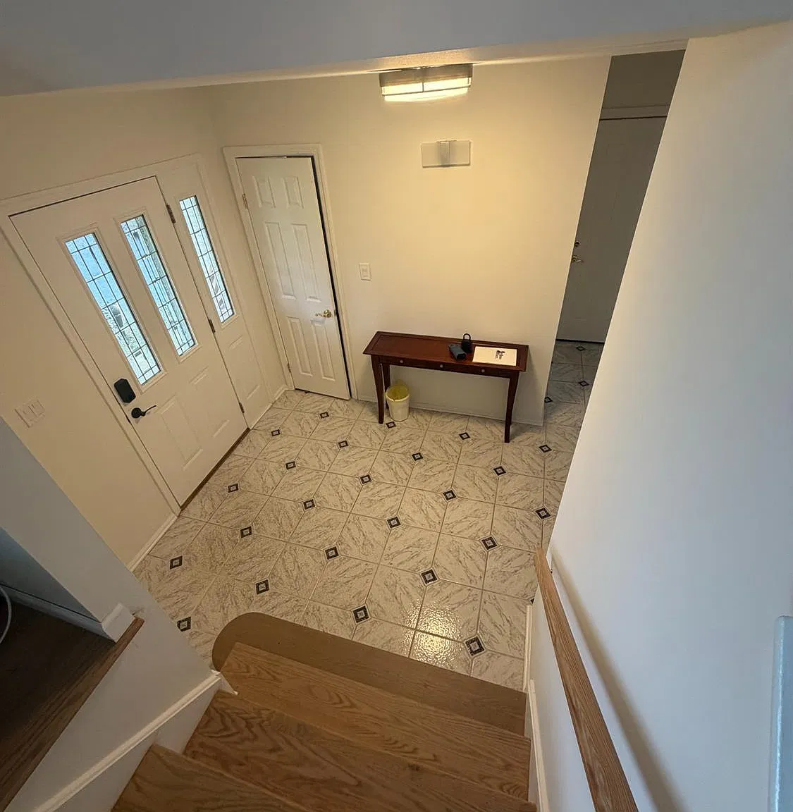 3 bed, 3.0 bath, 1852 sqft, $3,500 — Photo 2