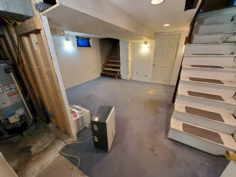 254 Franklin St — Photo 20