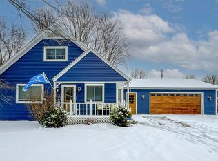 7631 Lake Park Rd, Fair Haven, MI 48023