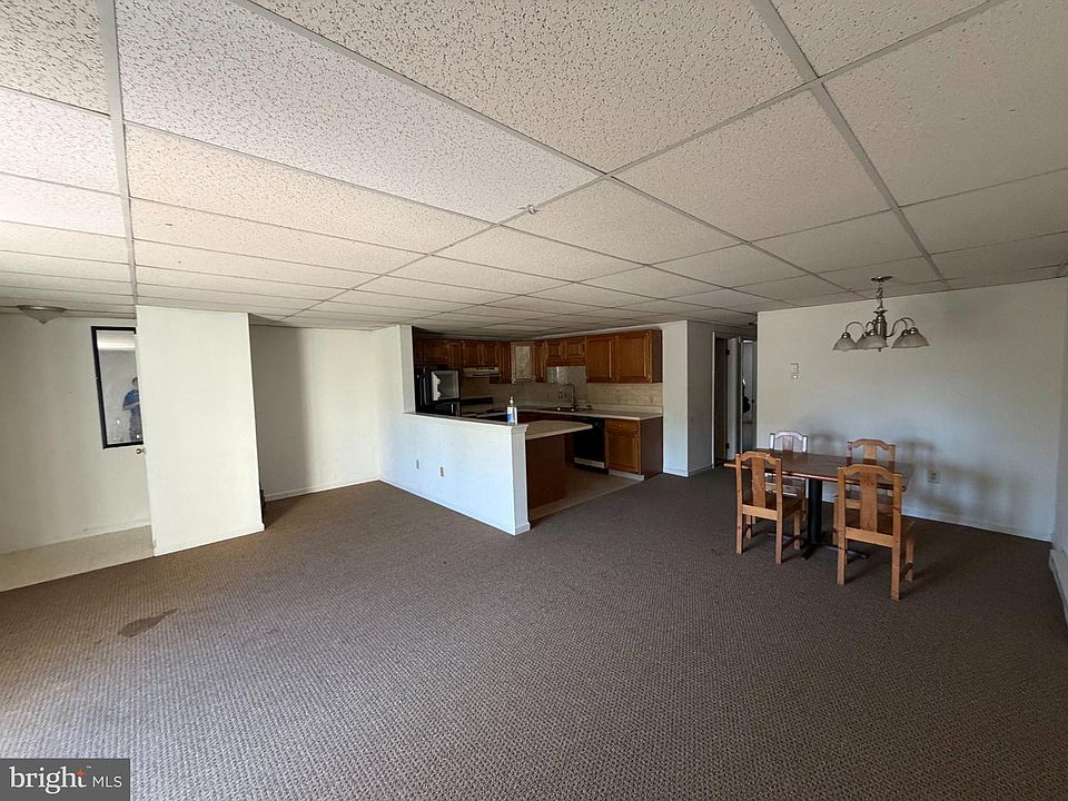 2nd image of 111 Hamilton Ave