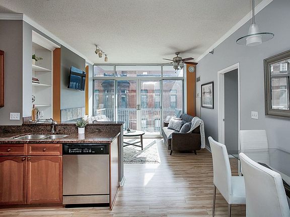 2nd image of 1546 N Orleans St APT 507