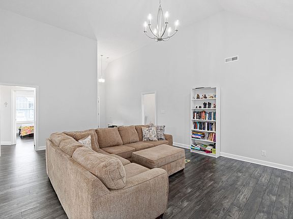 4th image of 1521 Ellie Piper Cir
