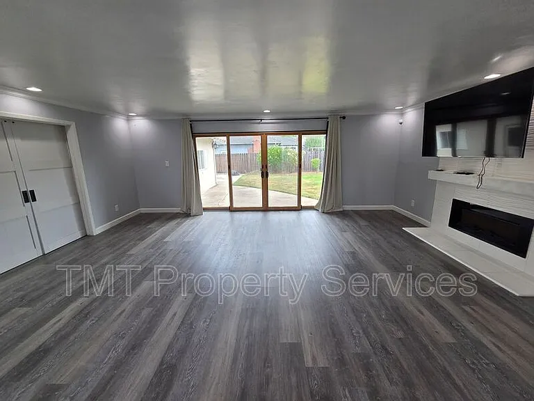 9 W Robinhood Dr — Photo 30