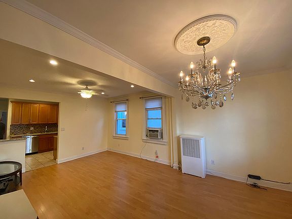 3rd image of 42-10 Ditmars Blvd #1F