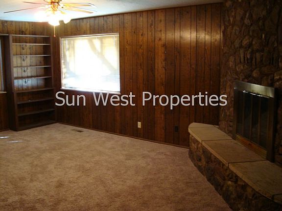 5th image of 121 E Twilight Dr