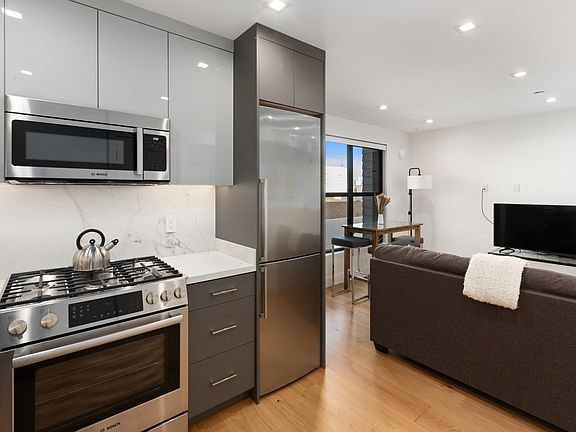 4th image of 1801 Mission St #302