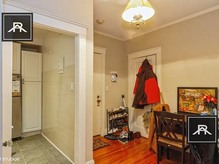 24 Chiswick Rd #8 — Photo 42