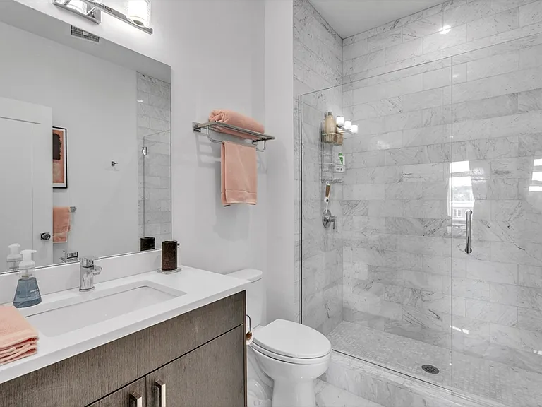 232 Old Colony Ave #504 — Photo 16