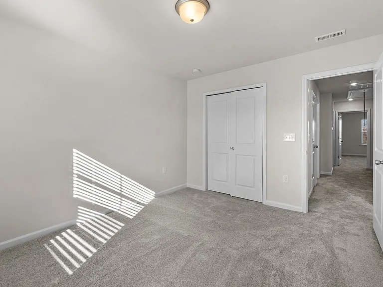 5615 Edessa Ave — Photo 16