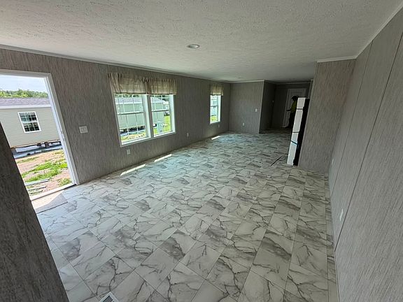 5th image of 265 Brian Ln