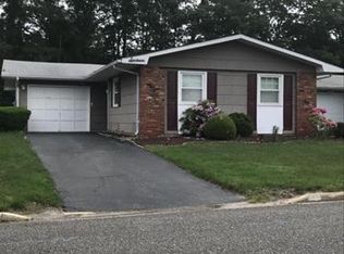 16 Masters Rd, Brick, NJ 08724