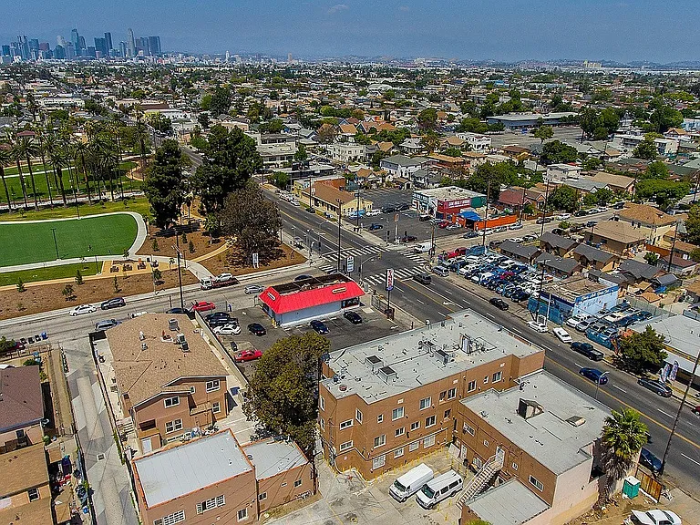 South Park Place Apartments — Photo 28