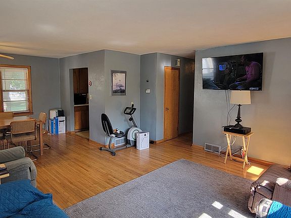 5th image of N7358 Calumet St
